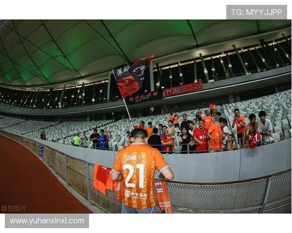 深圳足球队以58分领跑奥运会积分榜展现强劲实力与团队合作精神 深圳足球队以58分领跑奥运会积分榜展现强劲实力与团队合作精神