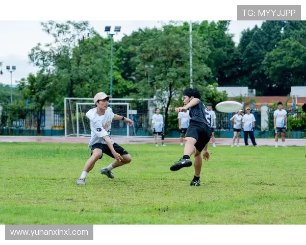 深圳飞盘队在世界攀岩锦标赛中以82分稳居积分榜首位 深圳飞盘队在世界攀岩锦标赛中以82分稳居积分榜首位