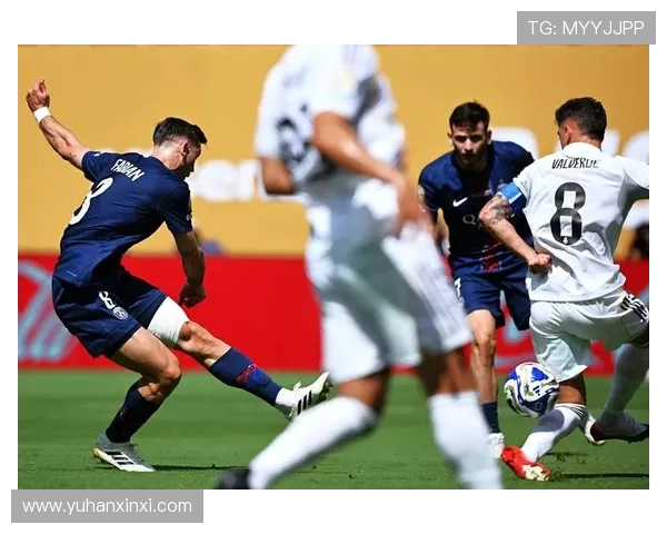 法甲焦点战巴黎圣曼迎战梅斯争夺三分全力以赴展现实力